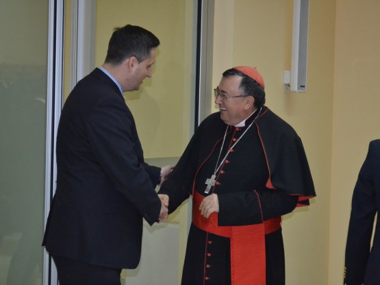 Zamjenik predsjedatelja Zastupničkog doma dr. Denis Bećirović čestitao Uskrs kardinalu Vinku Puljiću 